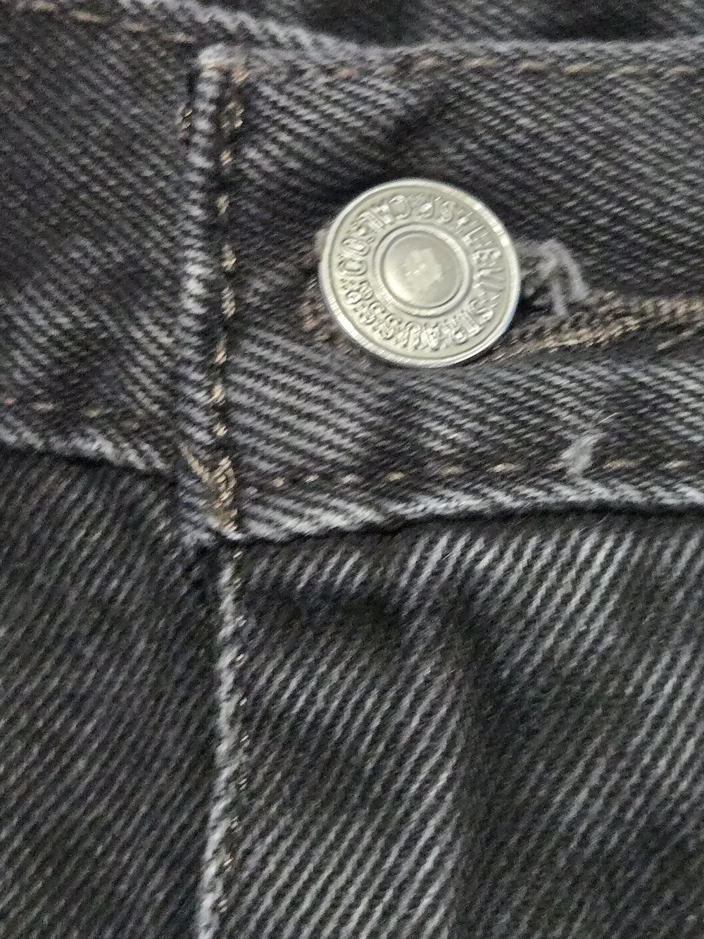 Levi’s 505 Black Jeans Men’s 42x29 Straight Leg Dark‎ Wash Denim Classic Fit